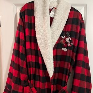Disney LIMITED Mickey Mouse Winter/Holiday Robe, Red Plaid with fuzzy collar XL